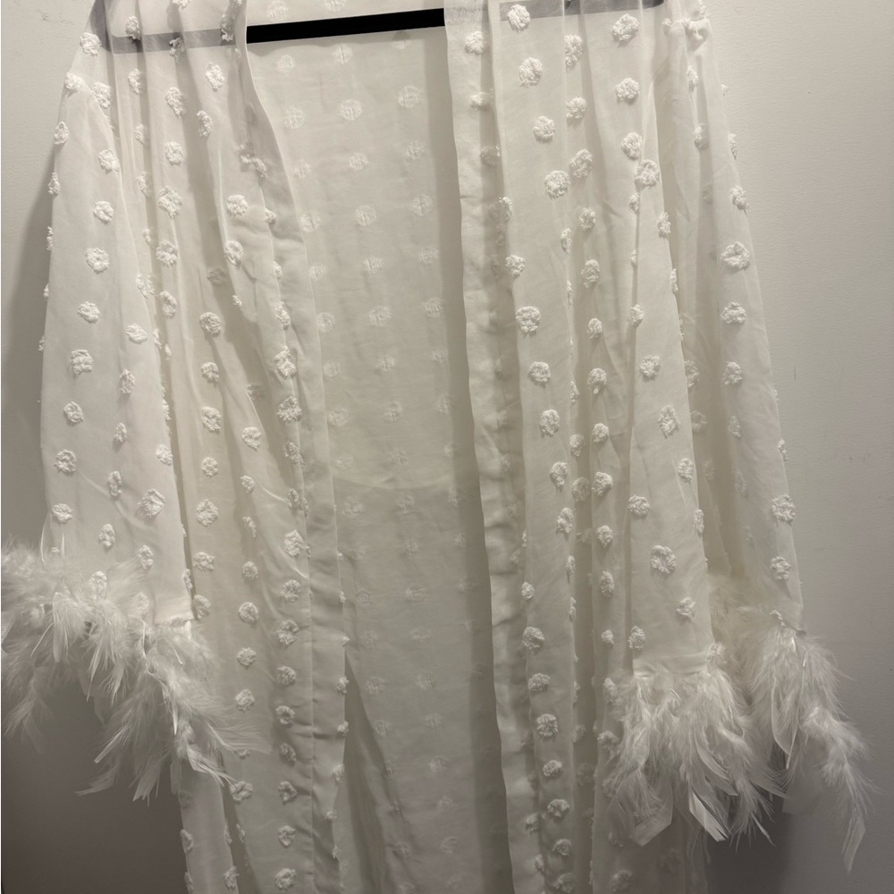 BRIDAL Getting Ready Feathered Chic Robe